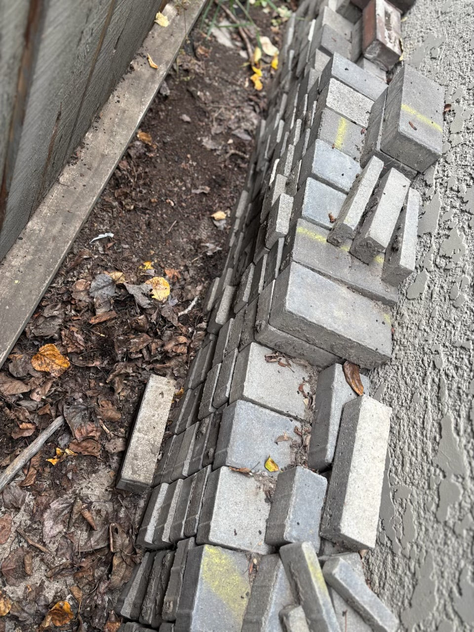 E325 random bricks grouping
