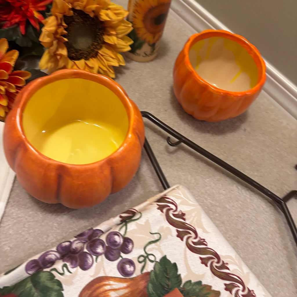 F844 Fall decor grouping (faux sunflowers and more)
