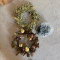 Y164 2 Wreaths and string lights