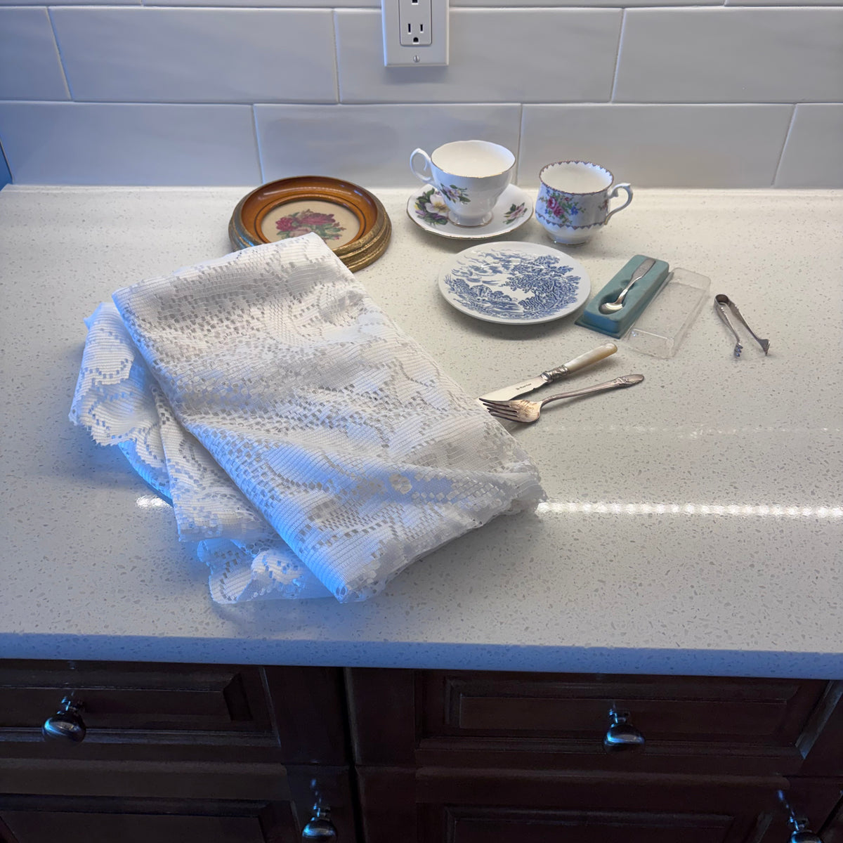 X262 Vintage Grouping (lace table cloth and more)