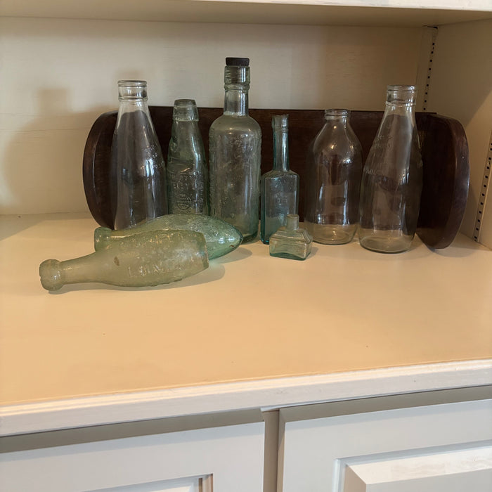 ANTIQUE AND VINTAGE GLASS BOTTLES GROUPING - P261