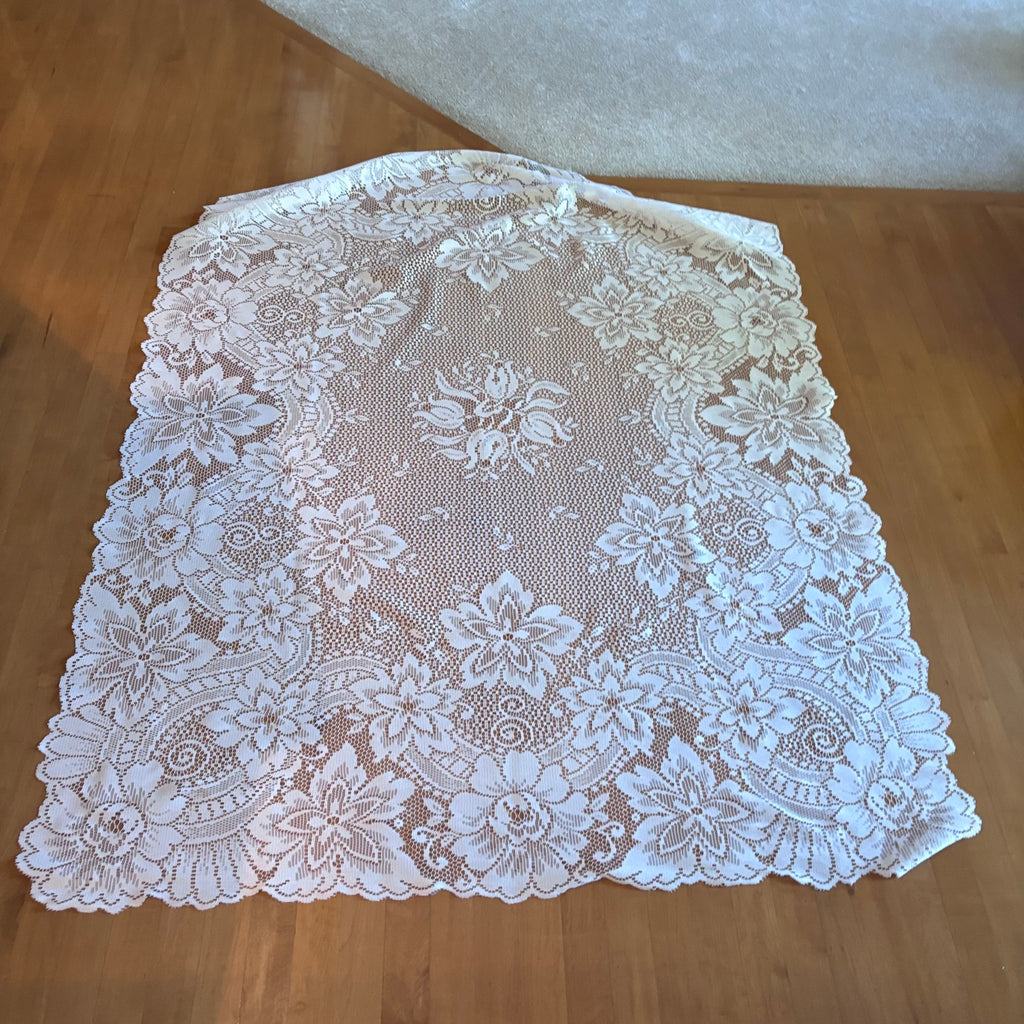X262 Vintage Grouping (lace table cloth and more)