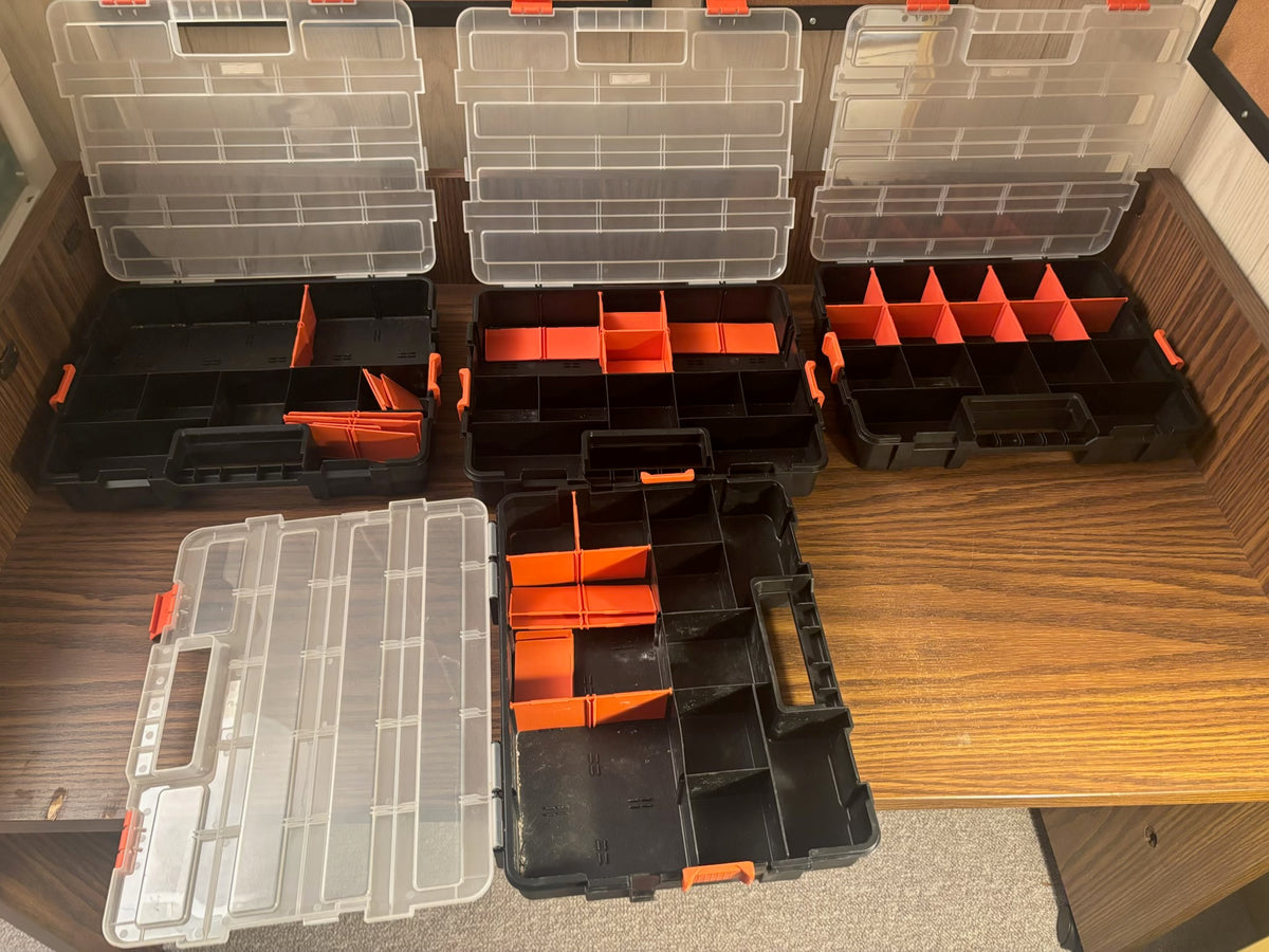 K519B Sectioned storage containers grouping
