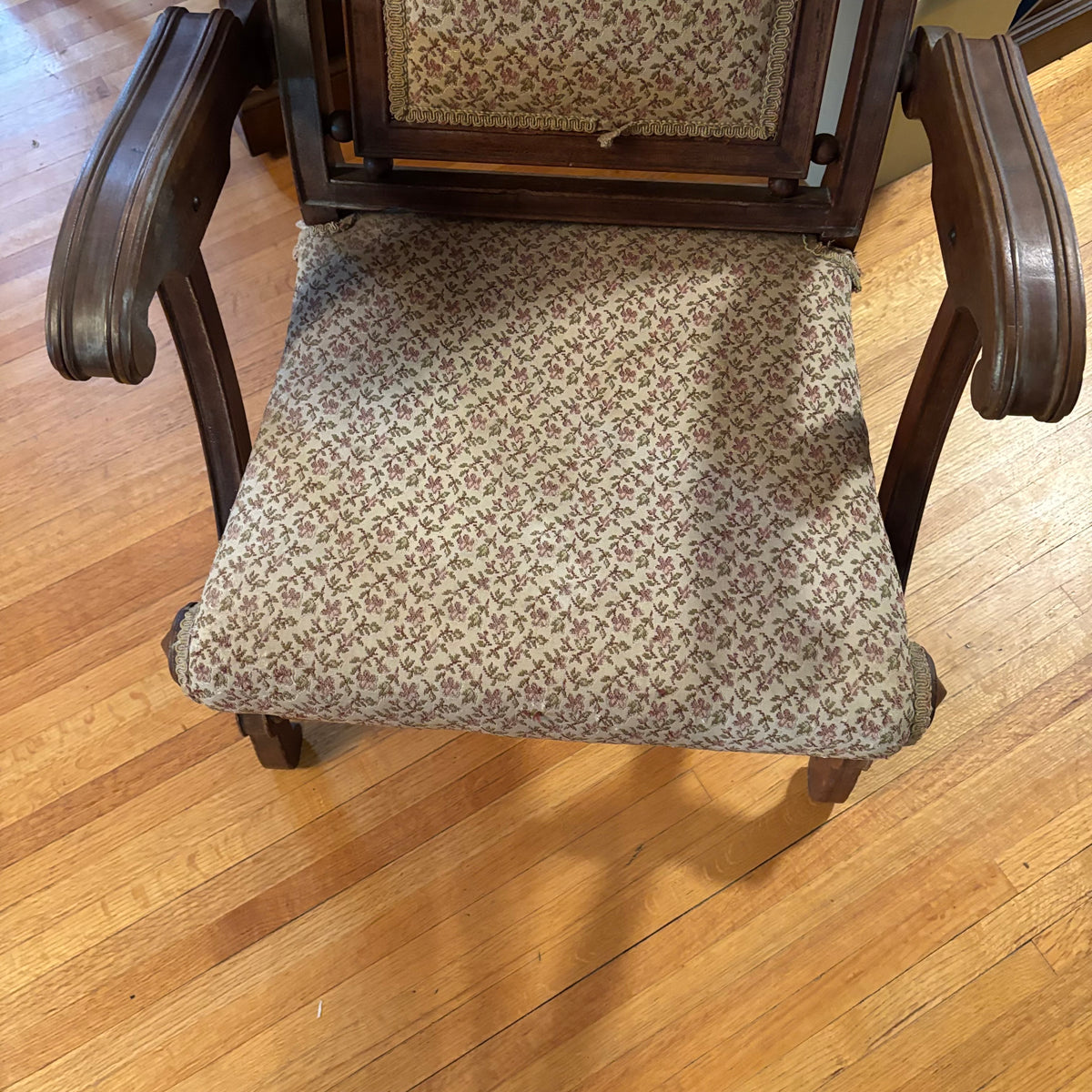 E123 Antique folding rocking chair