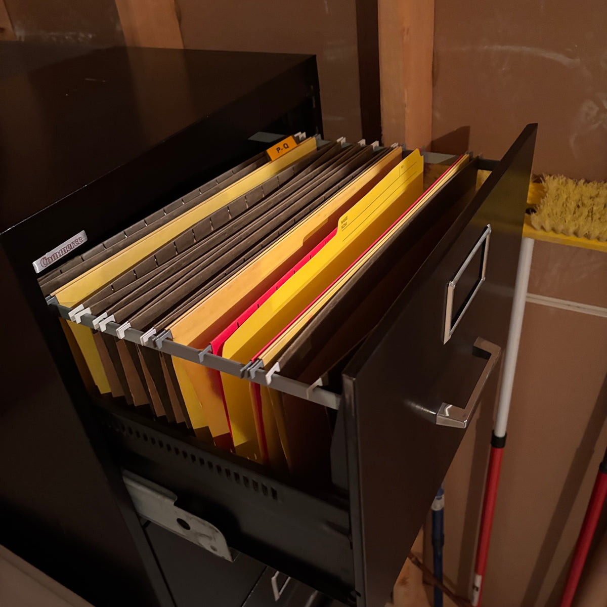 X225 Black metal 4 drawer file cabinet