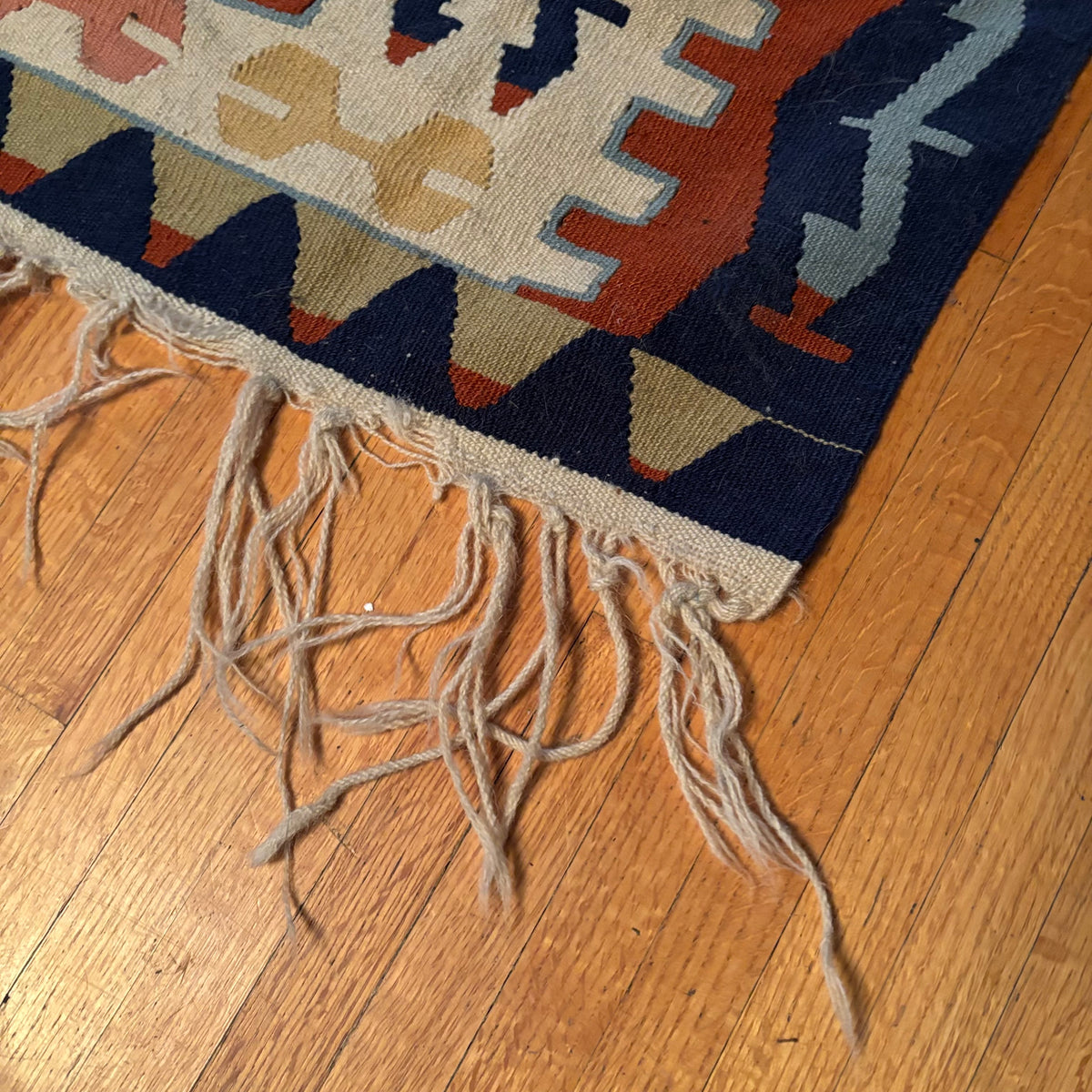 E130 Vintage Cotton/wool rug with underlay (69" x 42")