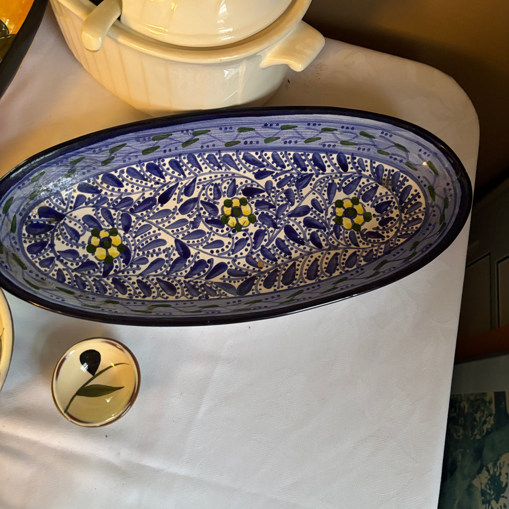 E135 Stoneware servers and more grouping