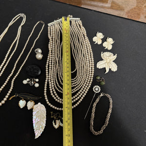 Vintage Jewelry Grouping - N304