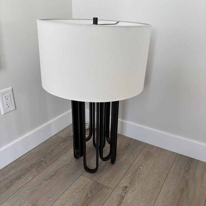 28” Tall Table Lamp with Contemporary Black Base - G316