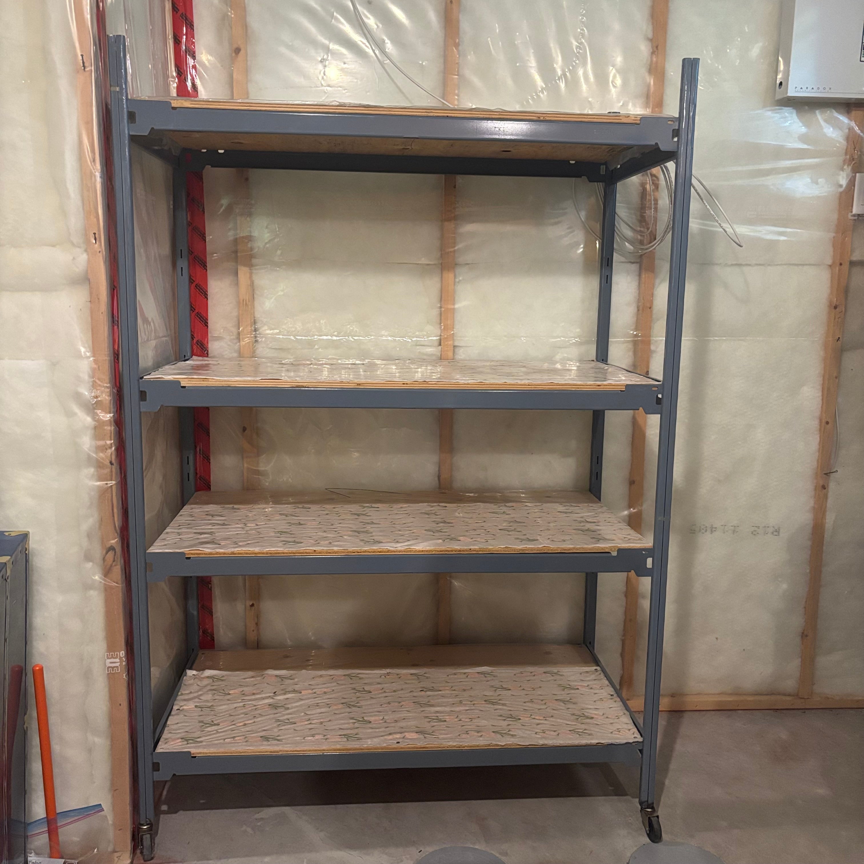E868 Single large metal shelving unit