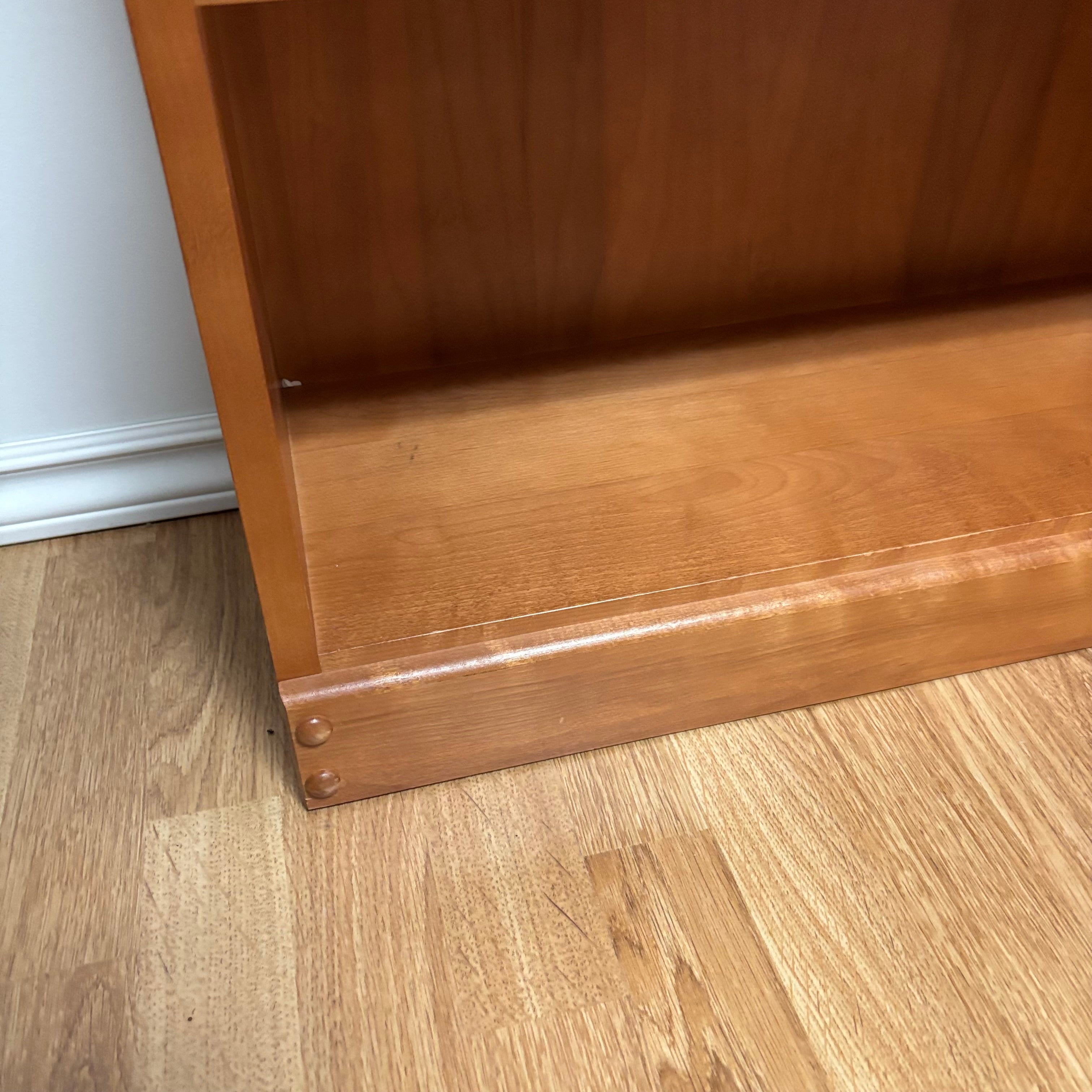 F179 Vintage solid wood book shelf