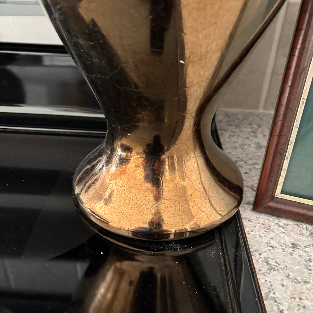 E880 Art and gold painted ceramic vase