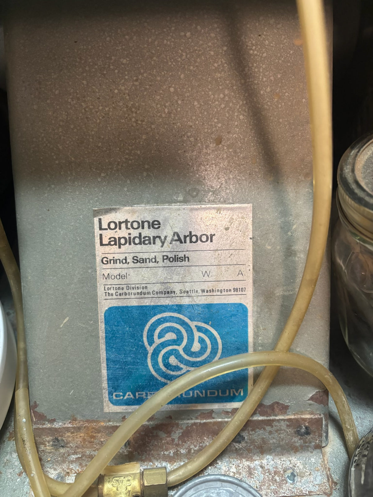 K524B Working Lapidary