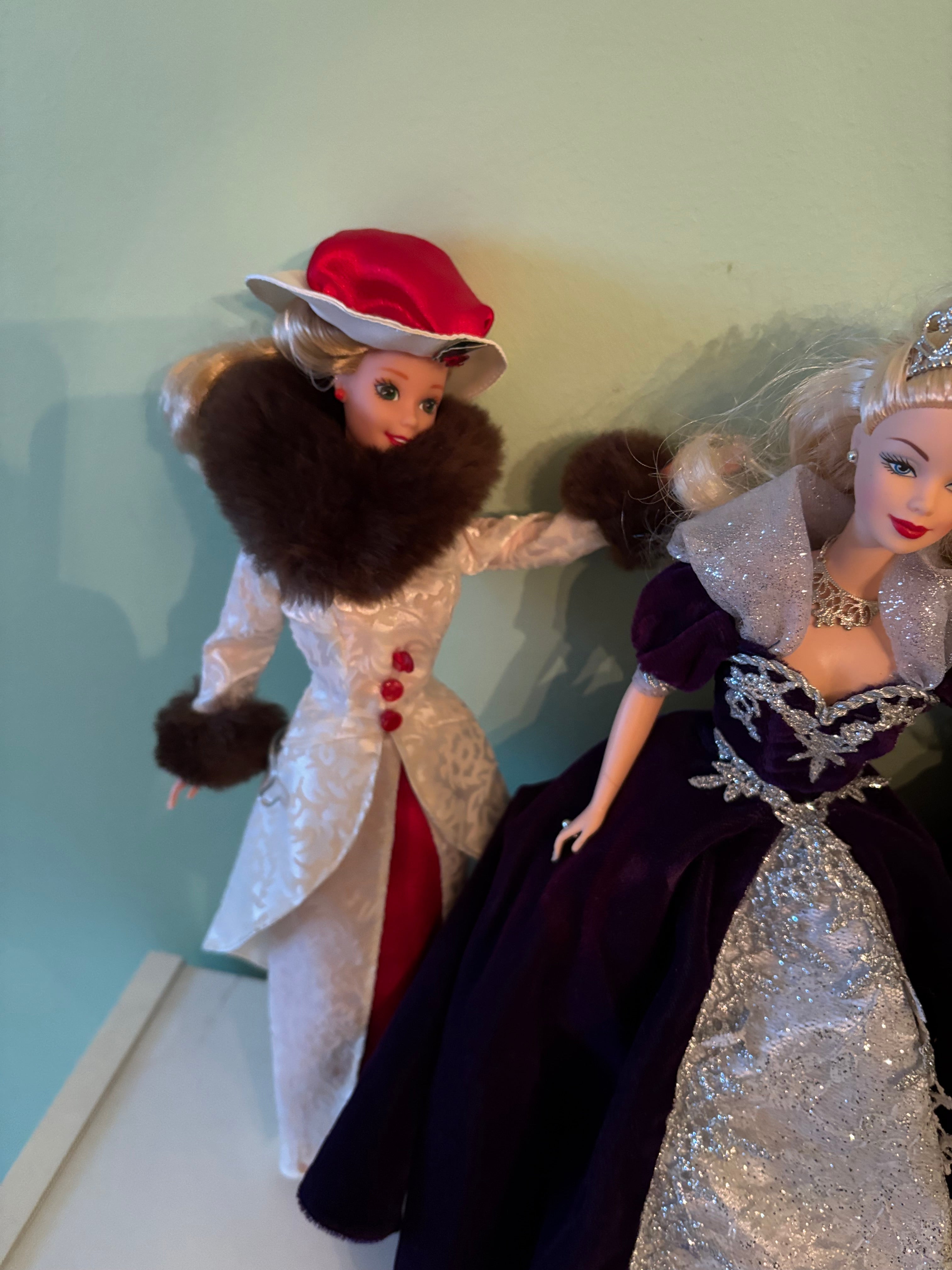 W803 Barbies grouping