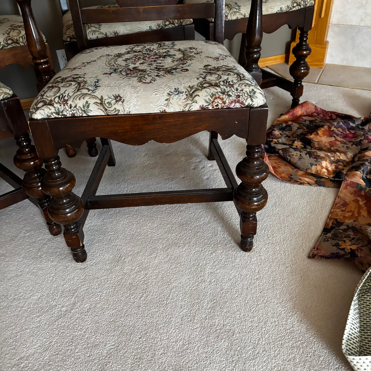 Y108 Set of 6 vintage 1920s oak dining chairs