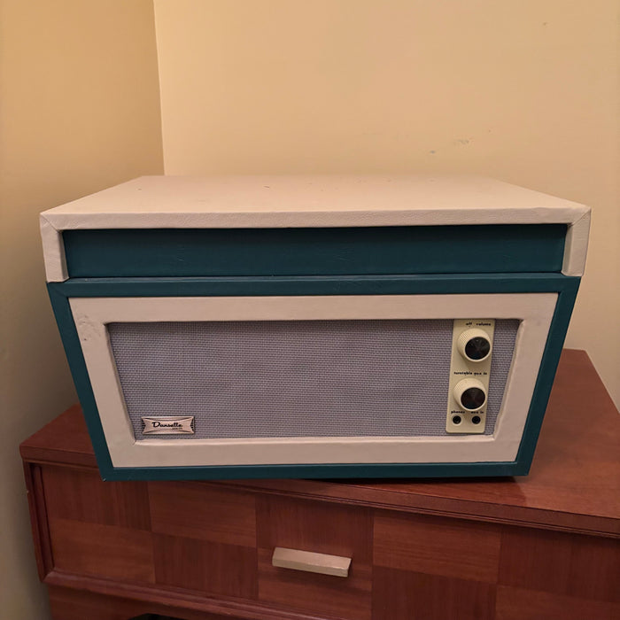 Crosley Dancette Record Player (manufactured in 2015) - R316