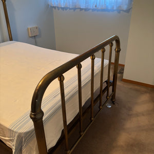 Vintage Brass Bed (size double) - M325