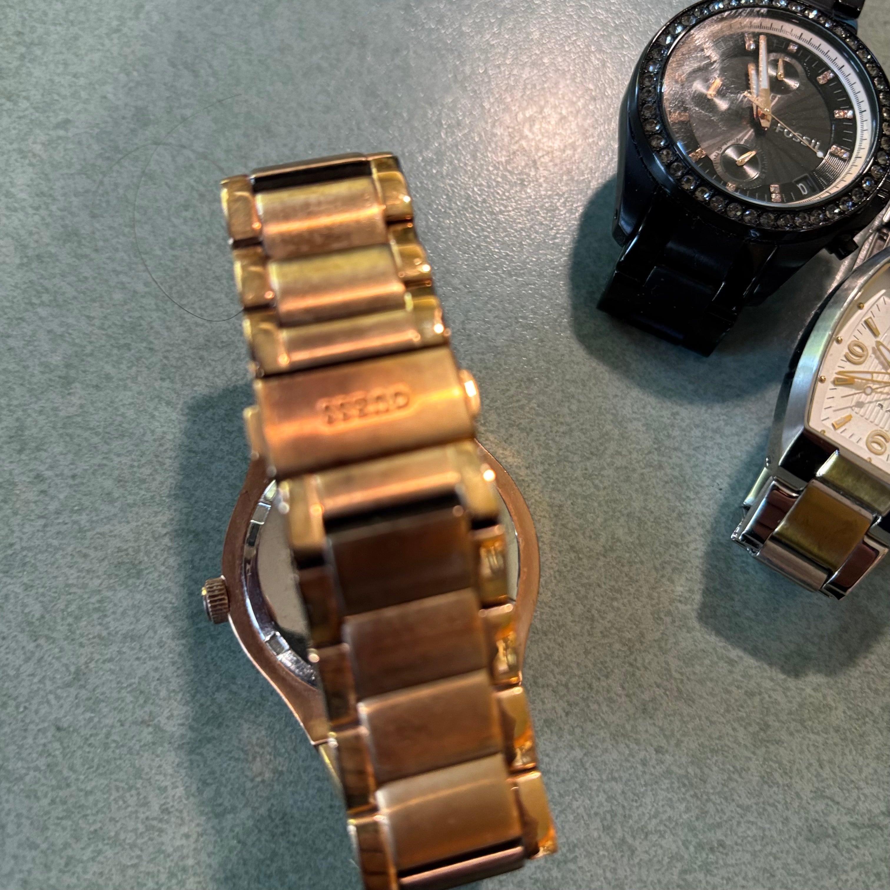 D102 Fossil Watches Grouping (metal bands)