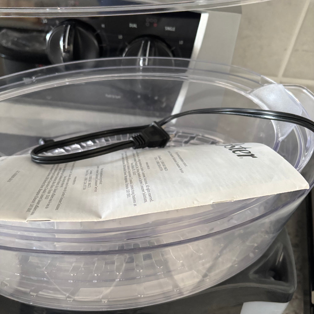 E882 Kitchen grouping (George foreman grill and more)