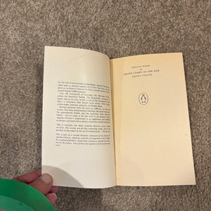 AGATHA CHRISTIE BOOKS GROUPING - P215