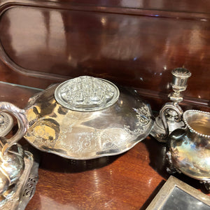 VINTAGE SILVER PLATED GROUPING - P154