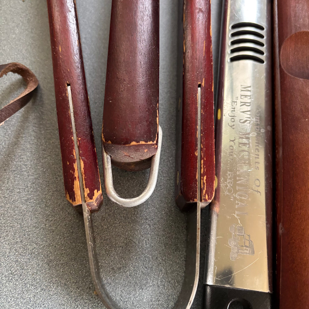 F183 Bbq utensils grouping