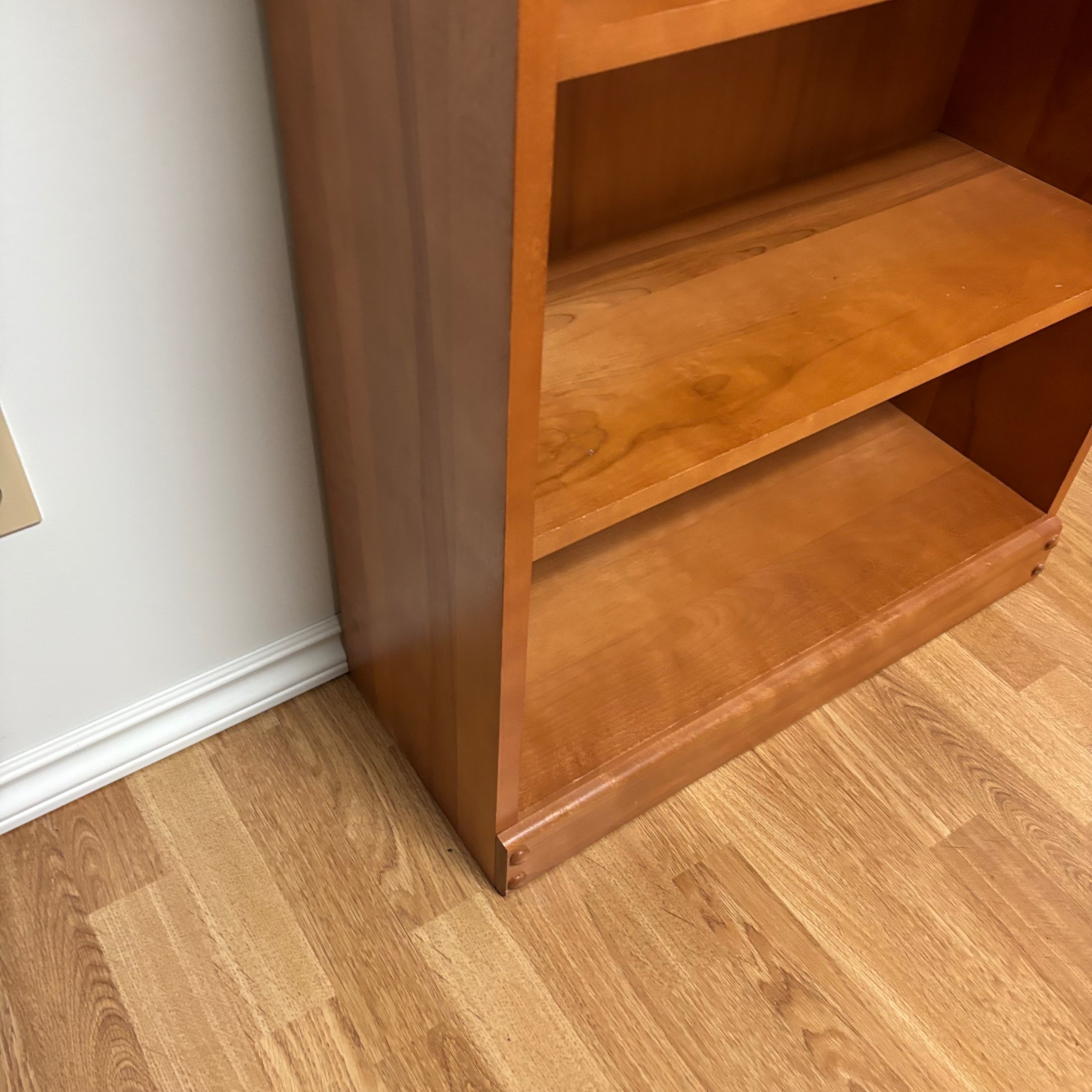 F179 Vintage solid wood book shelf