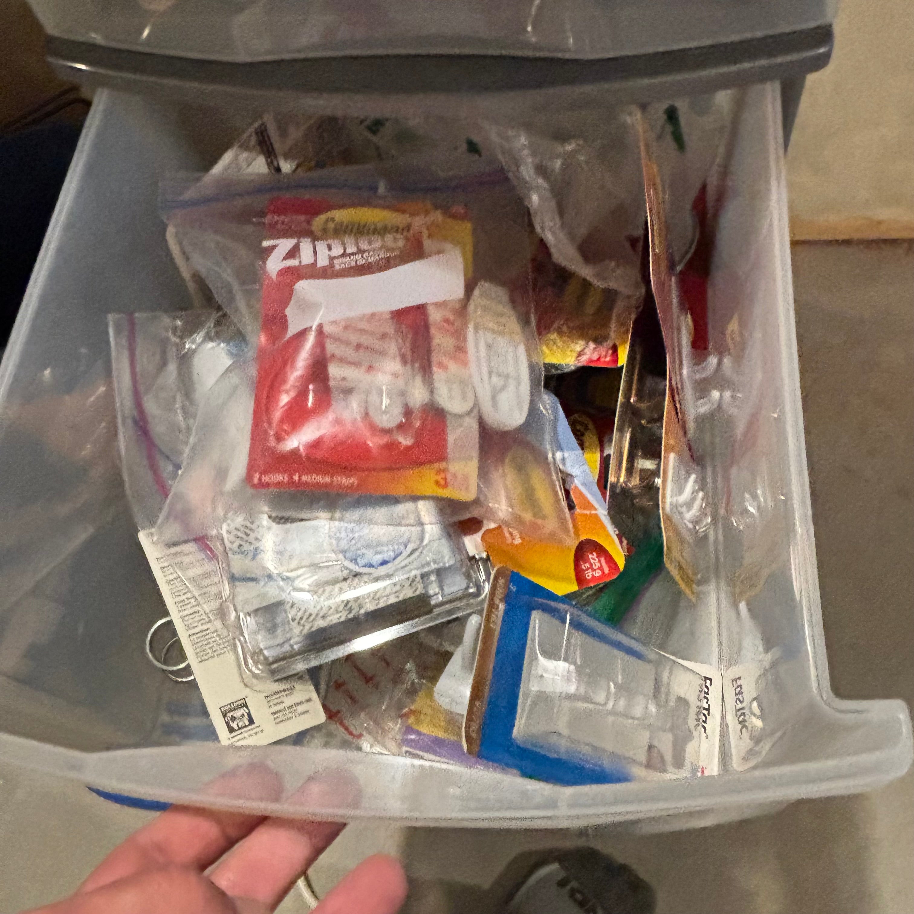 E859 Home grouping (plastic bins and more)