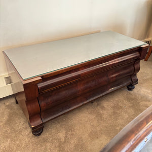 SOLID WOOD ANTIQUE CHEST WITH 1 DRAWER - P167