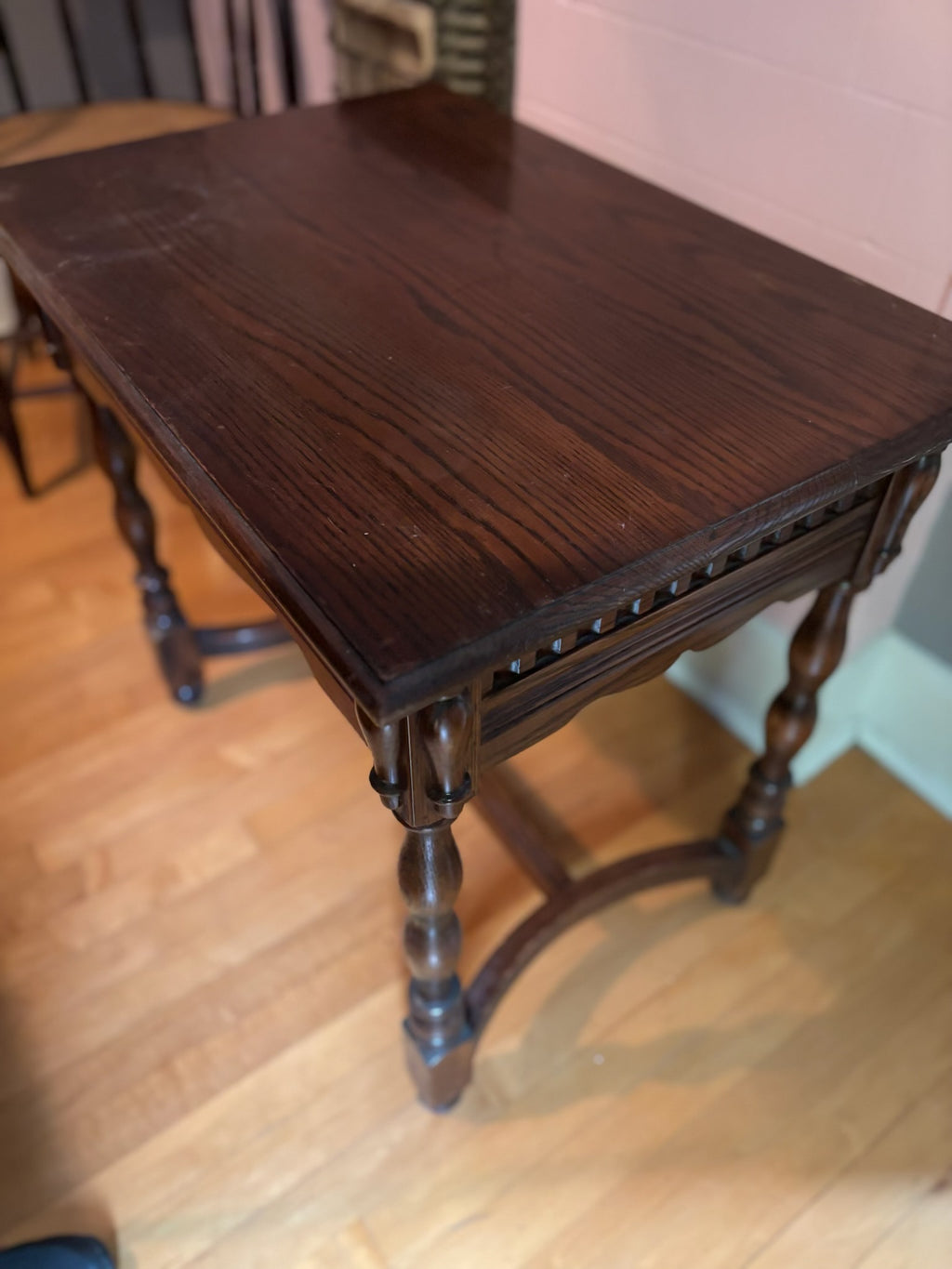 E122 & 331 2 Vintage accent chairs and solid wood accent table