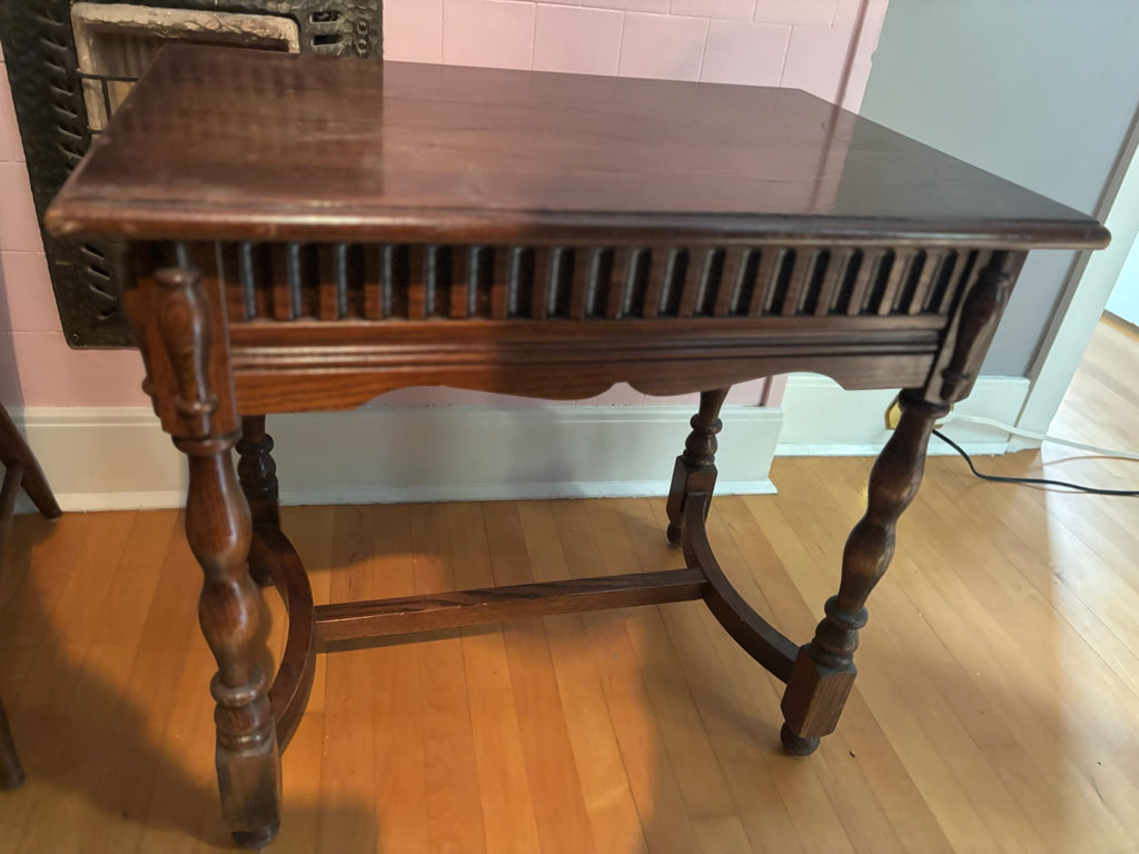 E122 & 331 2 Vintage accent chairs and solid wood accent table