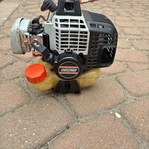 Gas Powered Echo Weed Trimmer - O109