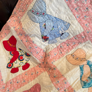 4 VINTAGE BLANKETS - P142