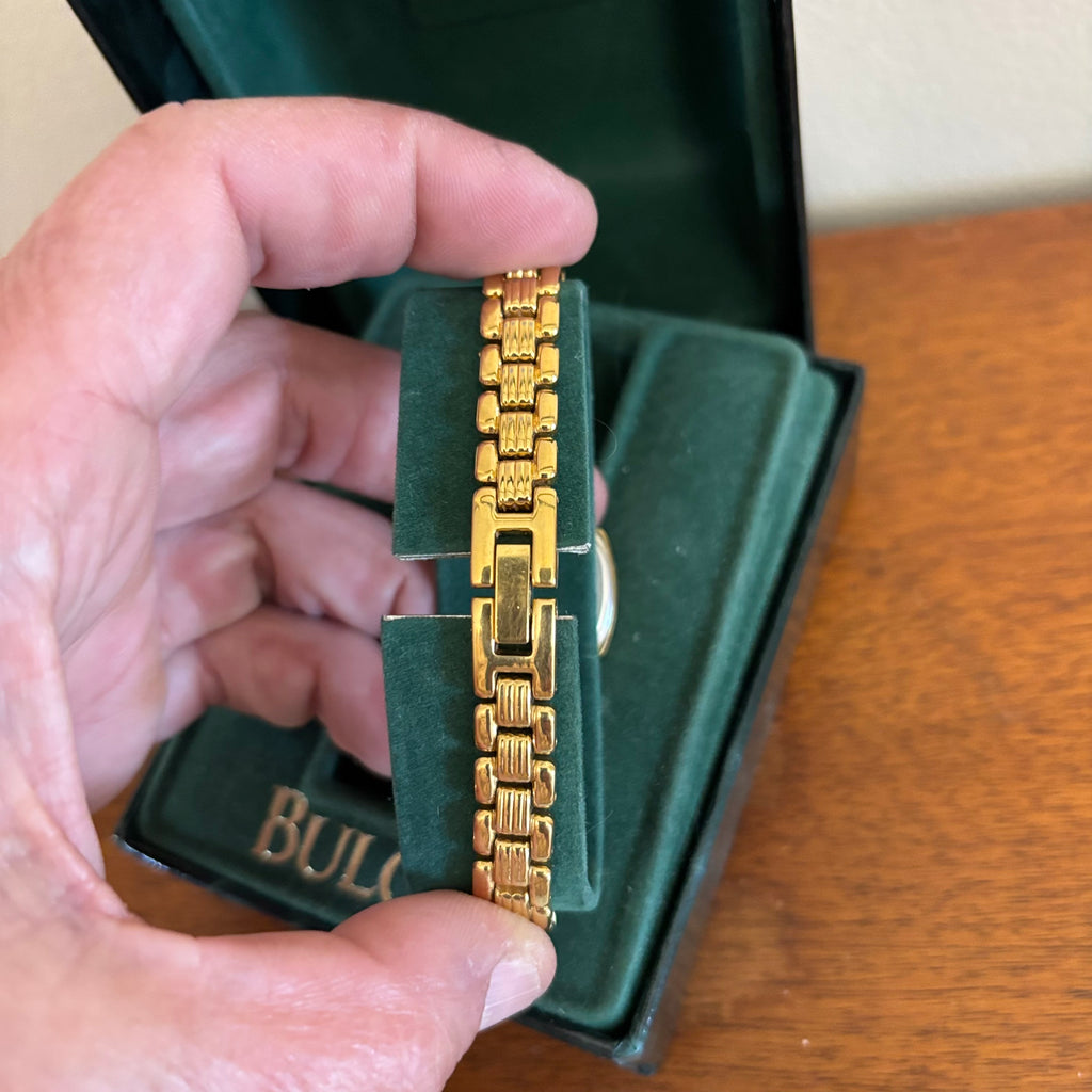 R318 Vintage Bulova ladies' quartz cocktail watch