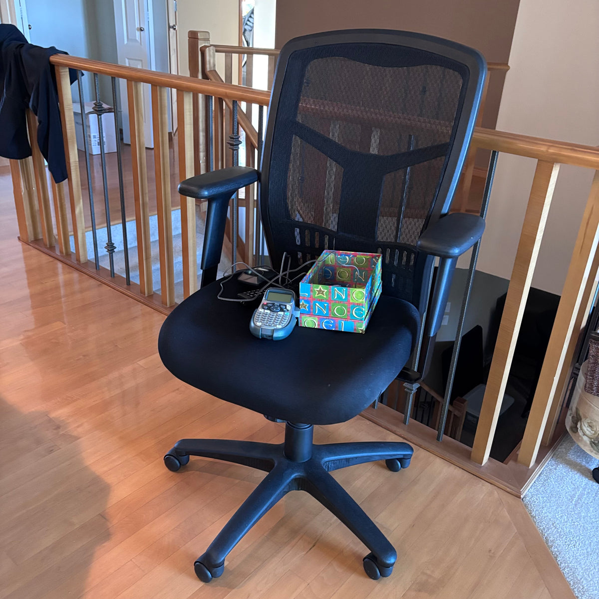 X256 Office chair grouping