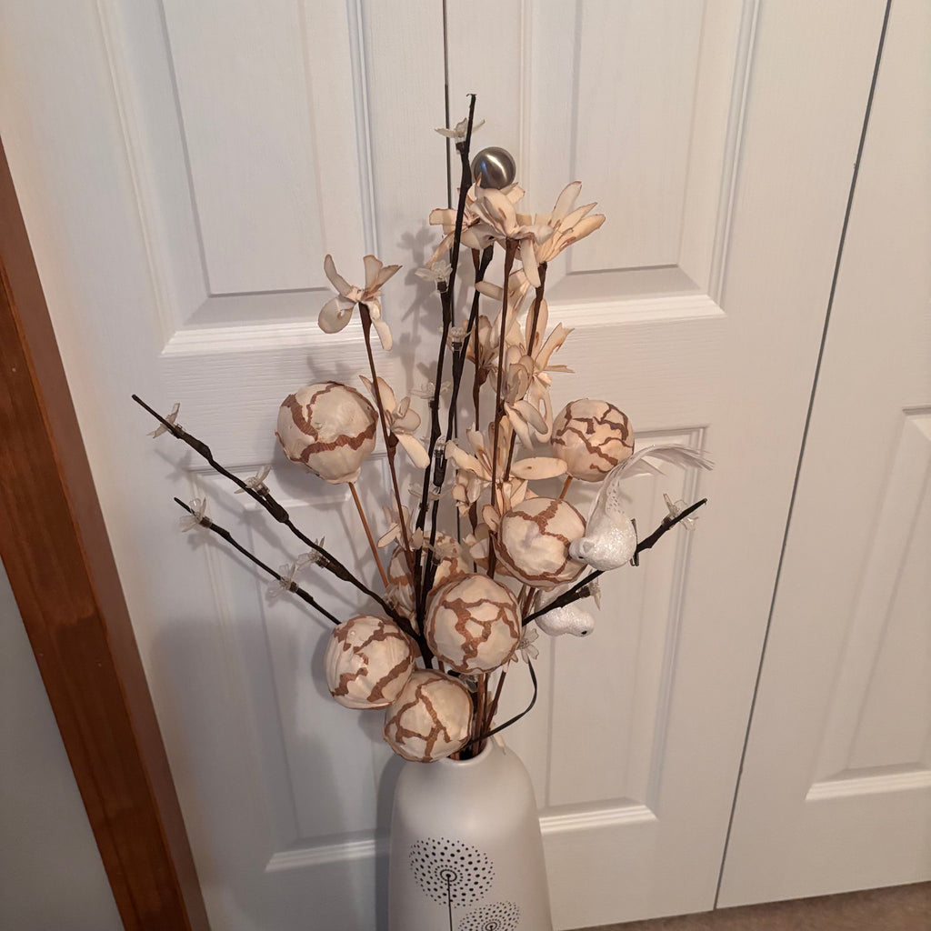X240 White stoneware Vase grouping