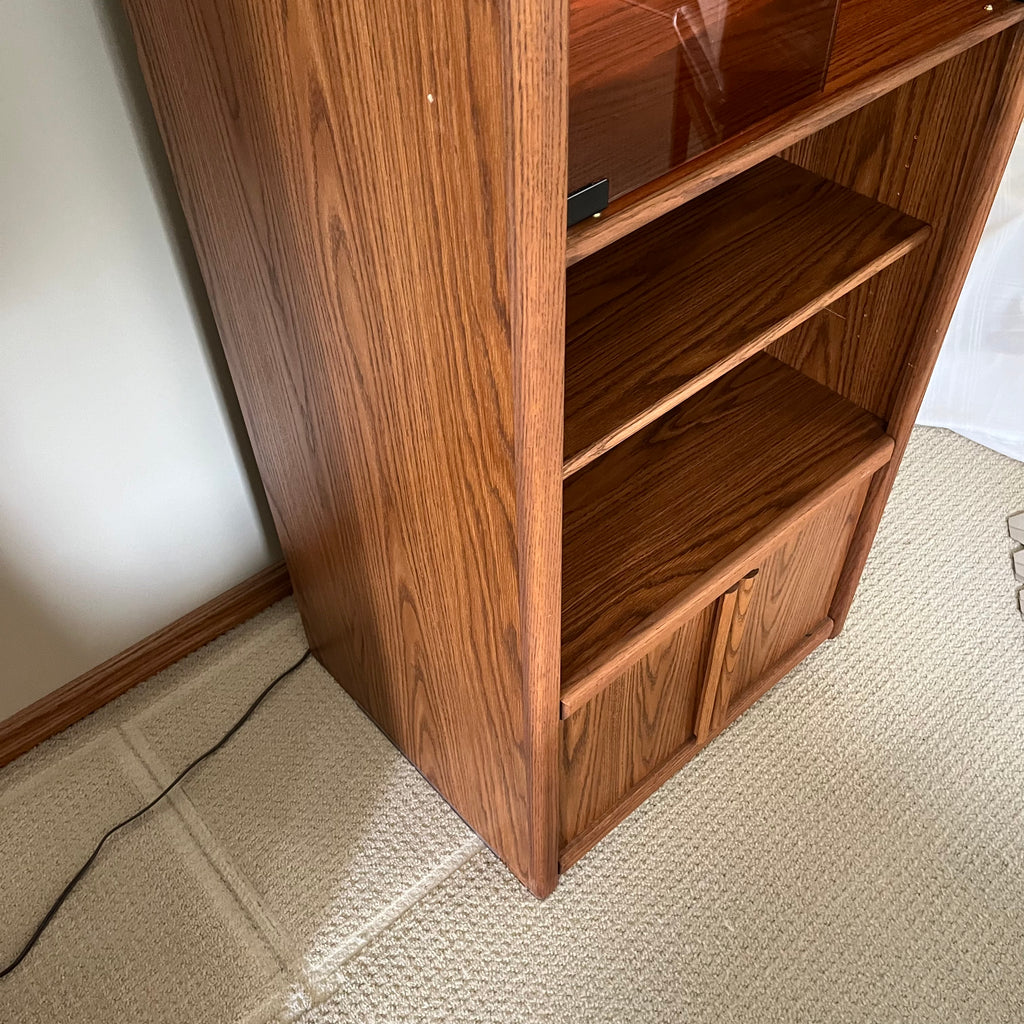 B328 Vintage display cabinet (72” x 25” x 22”)