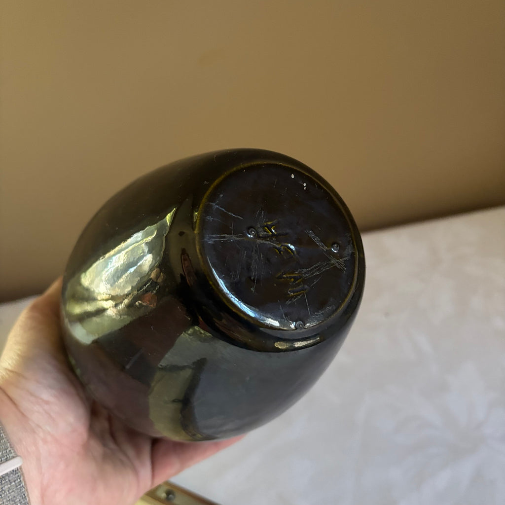 E157 Vintage artwork and pottery vase