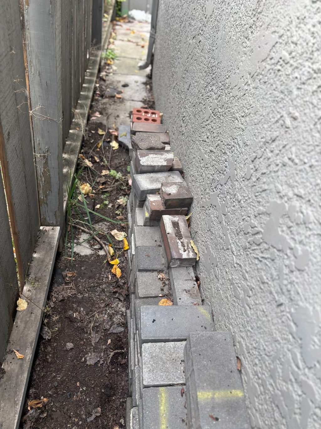 E325 random bricks grouping
