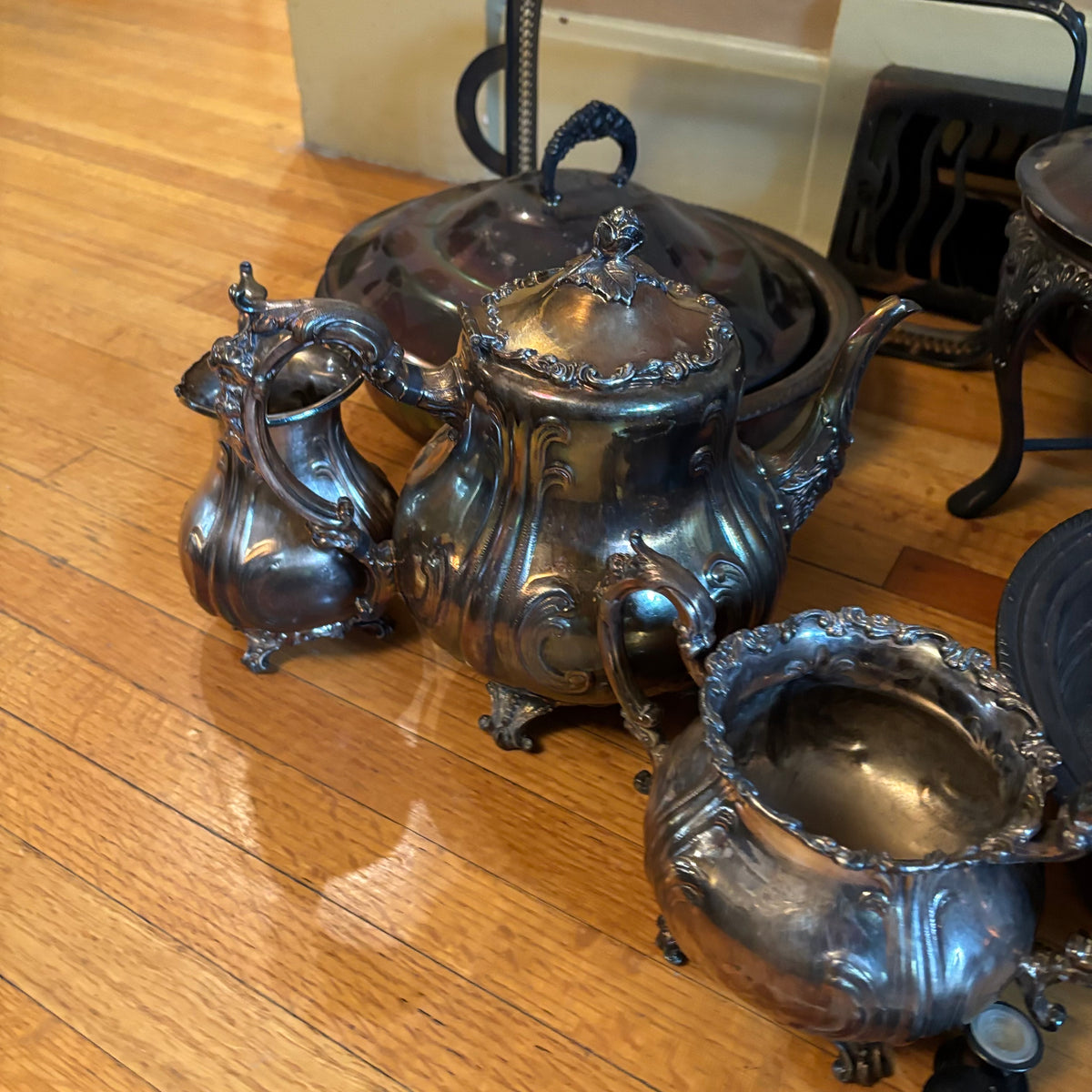 E100 Vintage silver plated pieces