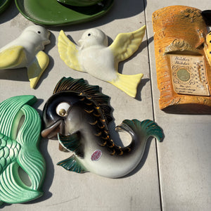 Vintage China and Chalkware Grouping - R374