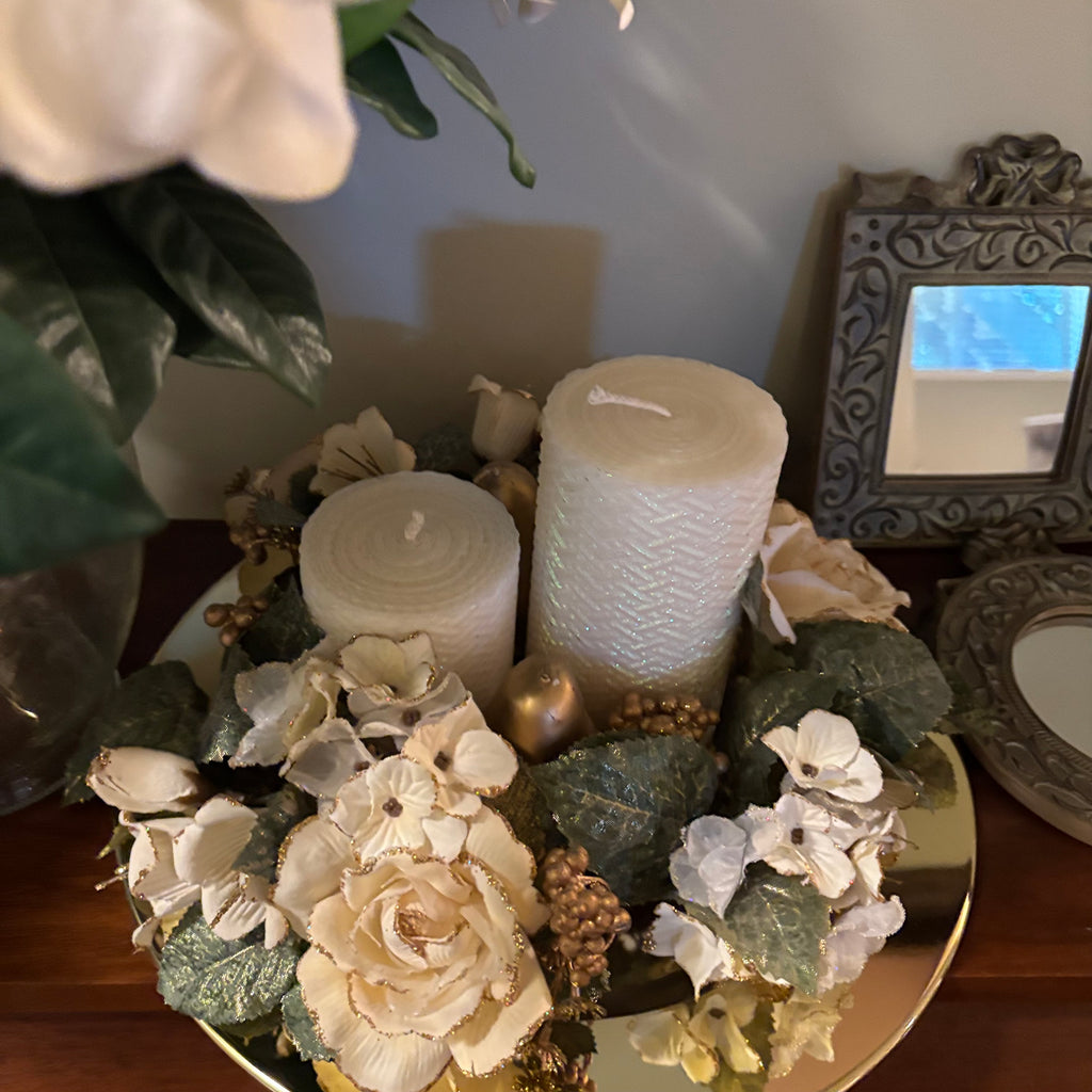 E863 Home decor grouping (faux roses and more)