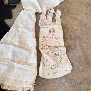 VINTAGE AND ANTIQUE CLOTHING GROUPING - P206