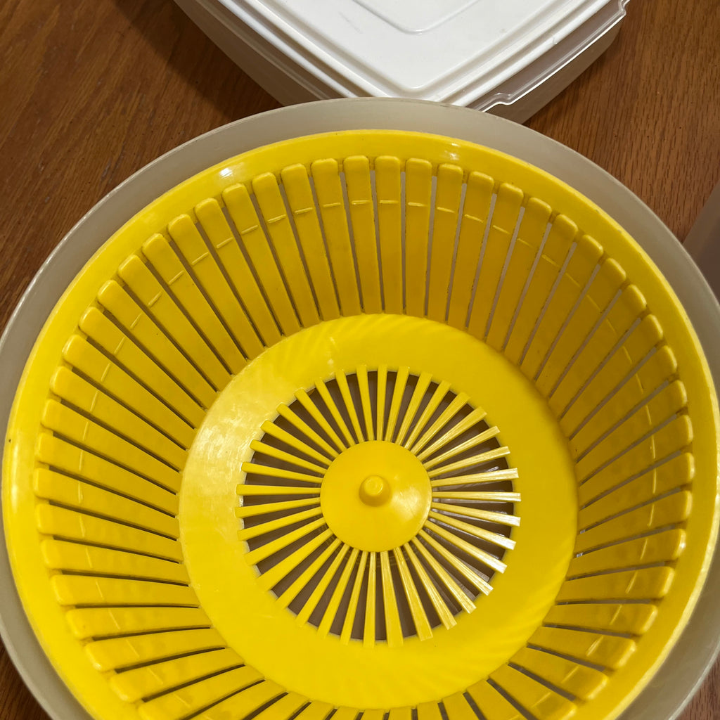 B315 Kitchen grouping (salad spinner and more)