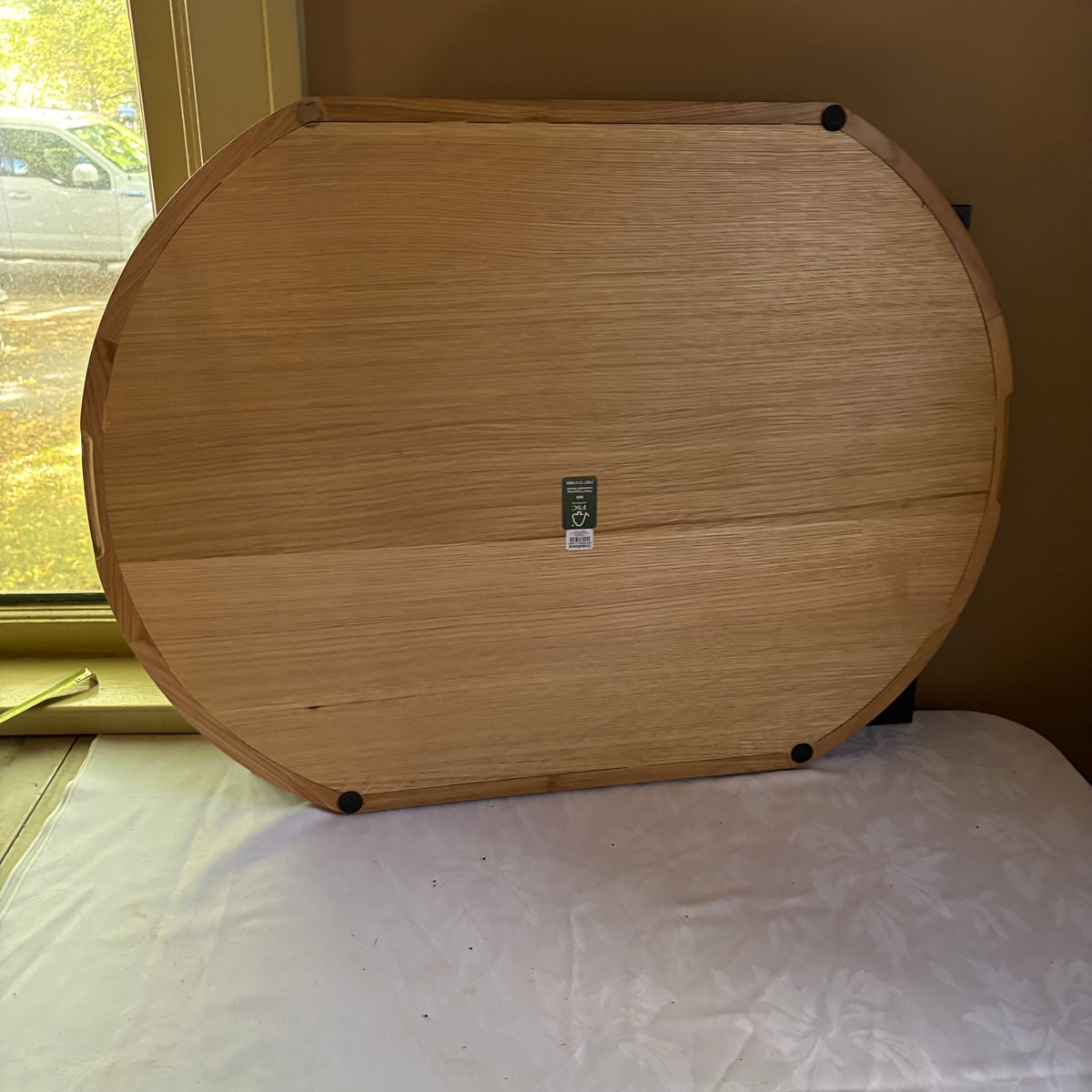 E159 Framed artwork and large wooden tray