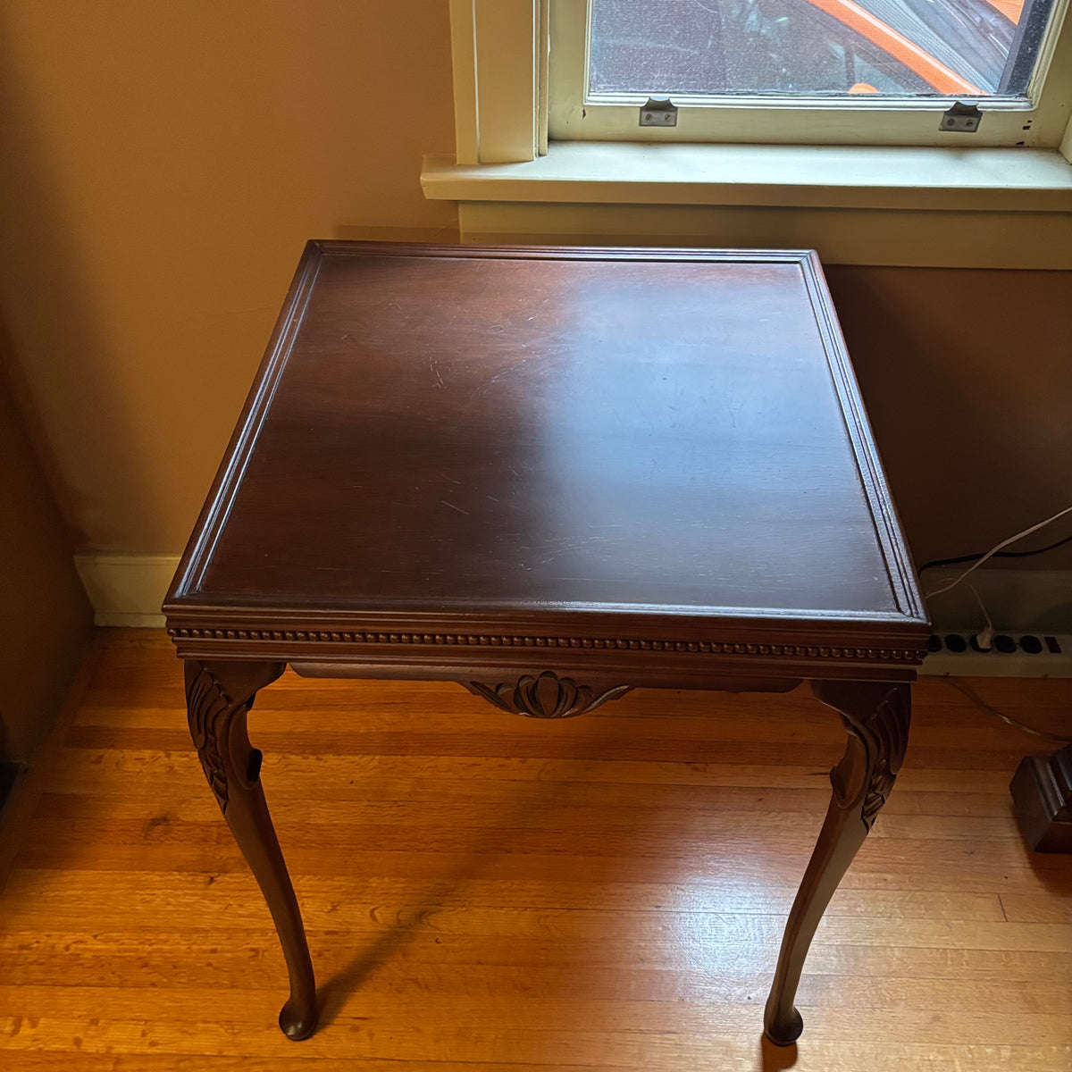E119 Solid wood vintage accent table (28" x 22" x 32")