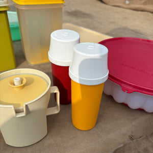 Vintage Tupperware Grouping - R379