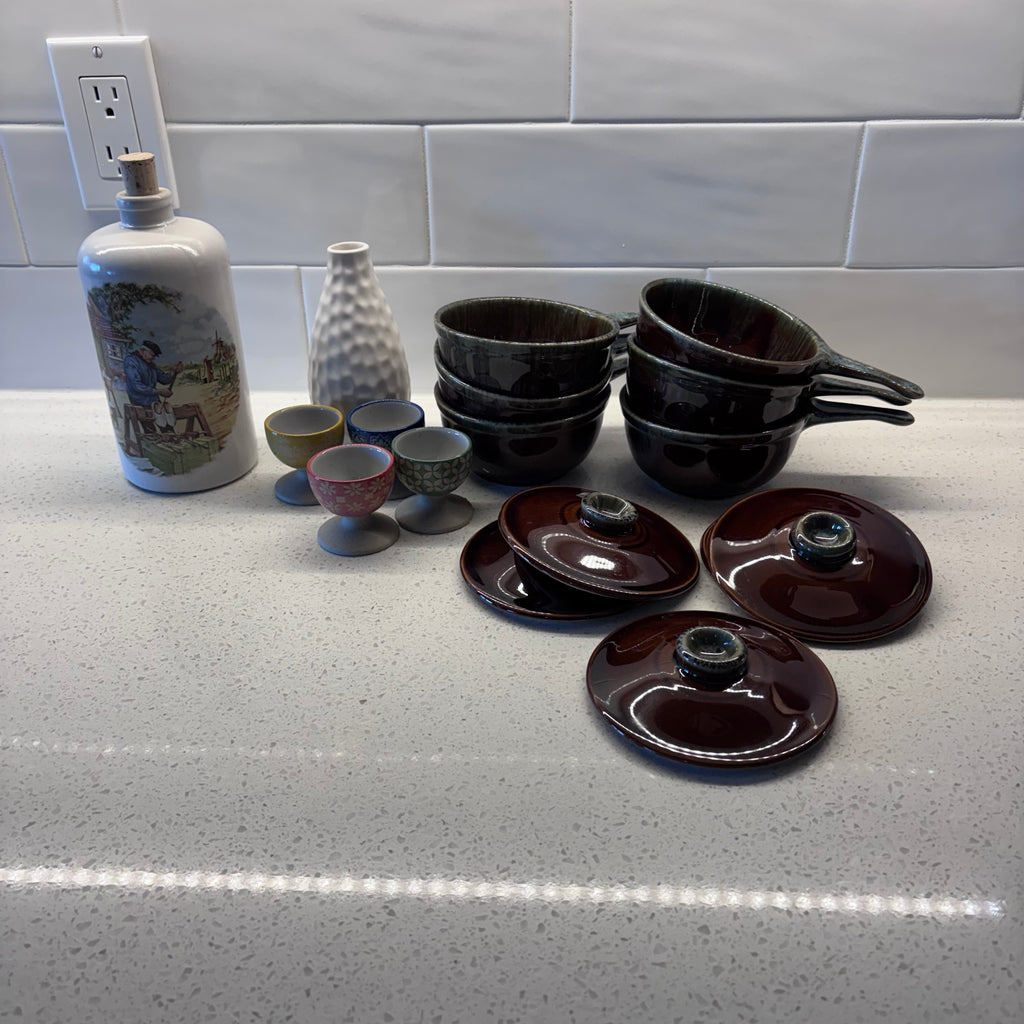 X258 Vintage and more stoneware grouping