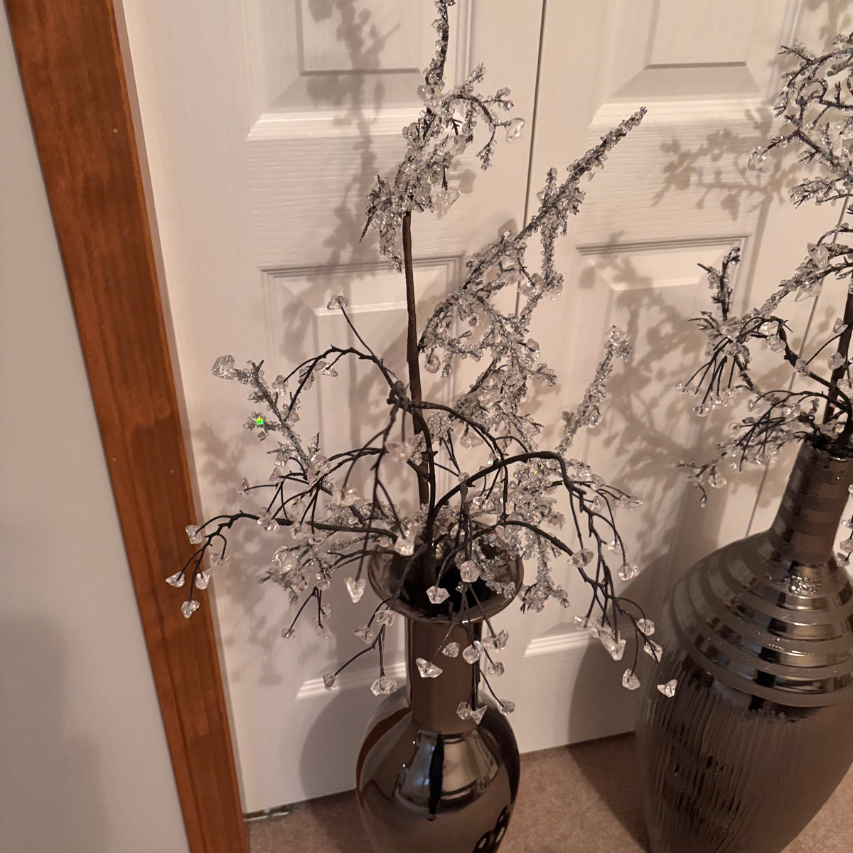 X239 Home decor grouping (dark silver tones)