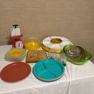 Vintage Kitchen Grouping (Plastic, Wood and More) - R518